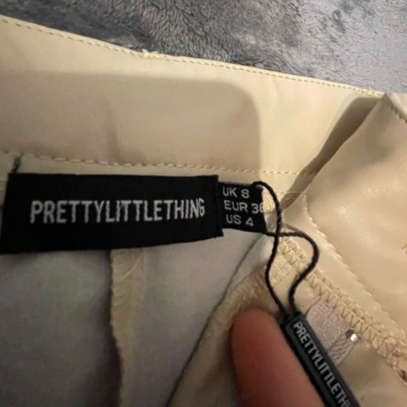 Pretty little thing NWT pleather pants - Picture 4 of 6